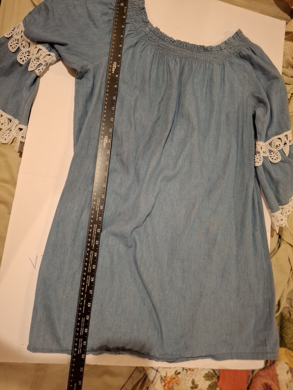 Lapis Light Blue Off-Shoulder Bell Sleeve Tunic/Dress with White Crochet Lace - Picture 9 of 12